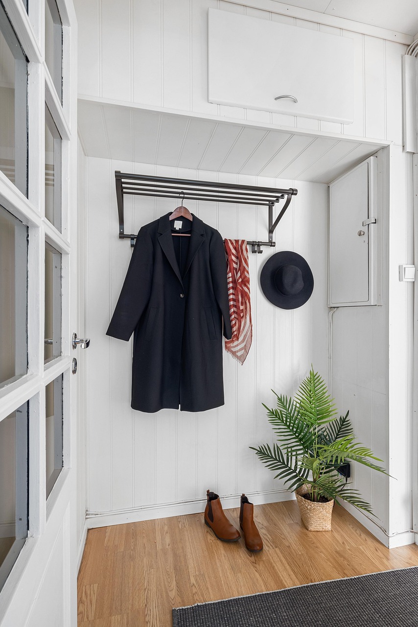 clothes-rack-6893067_1280 (1)